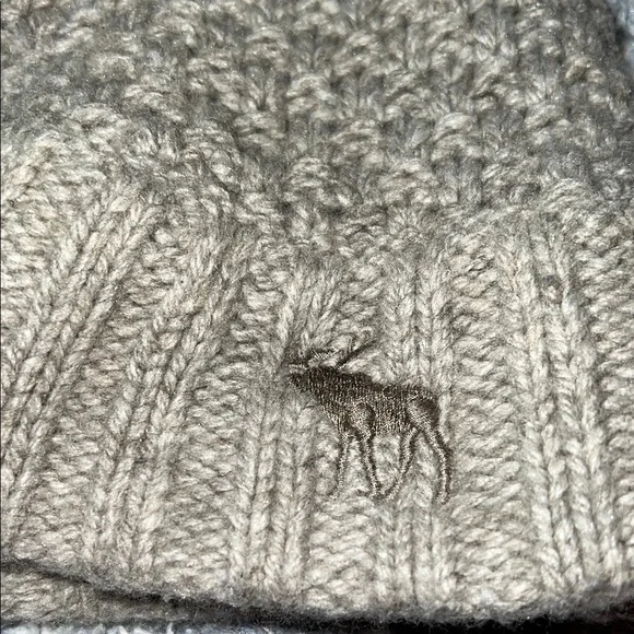 Abercrombie & Fitch Charcoal Knit Vest size Small - Picture 4 of 7